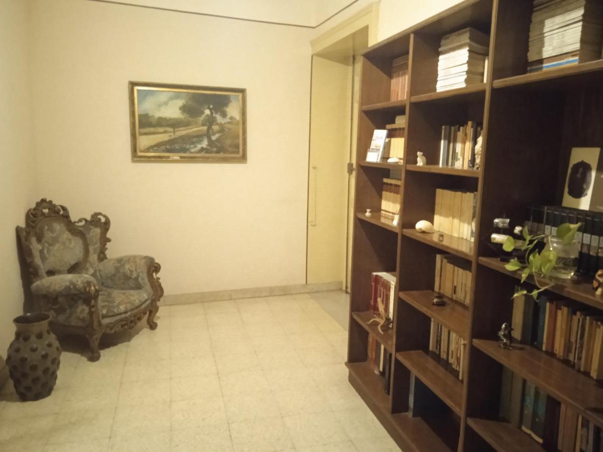 Bed And Books Isabella Bed and Breakfast Catania Eksteriør billede
